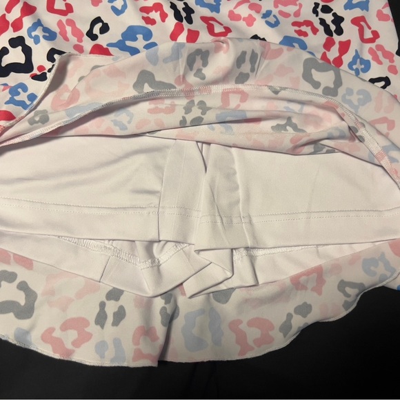 Leopard Print Women's golf skort - Picture 2 of 5
